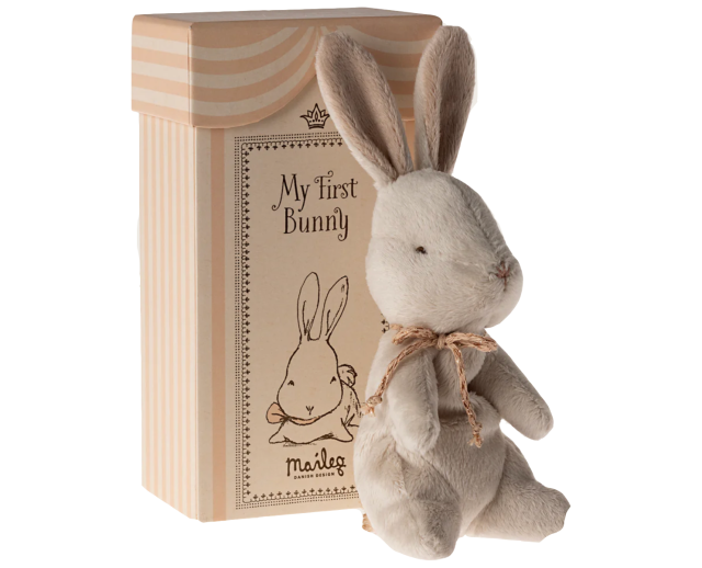 Maileg my first bunny off white